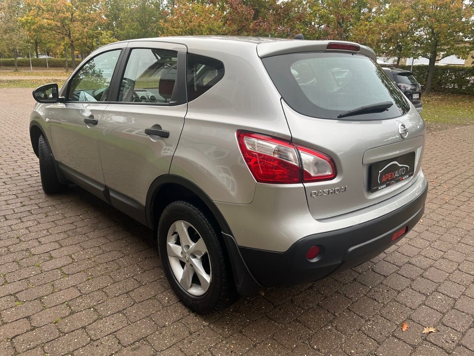 Nissan Qashqai 1,6 Visia 5d