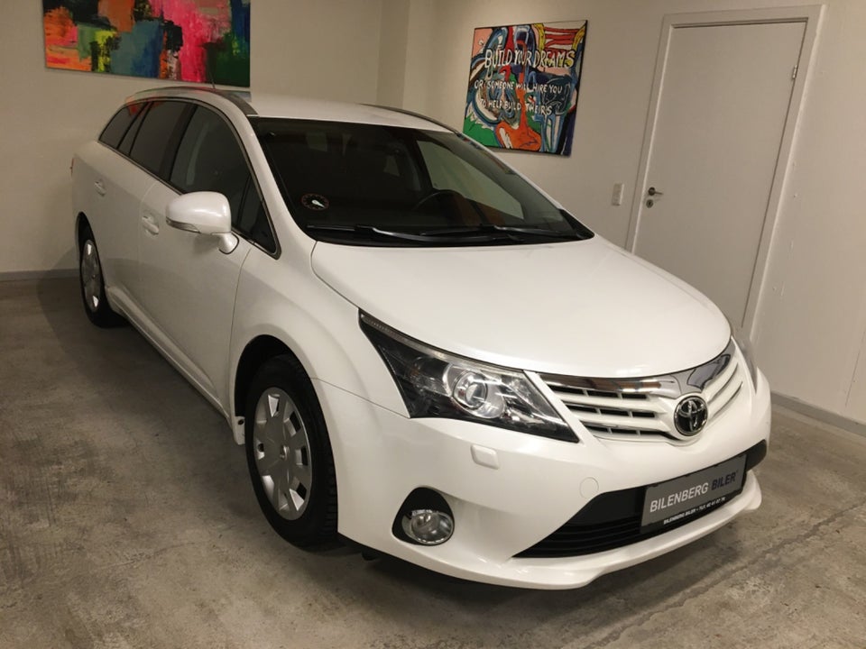 Toyota Avensis 1,8 VVT-i T2 Premium stc. 5d