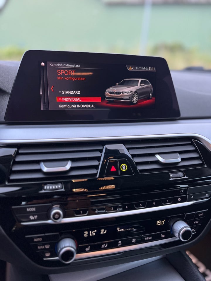 BMW 520d 2,0 Touring Connected aut. 5d