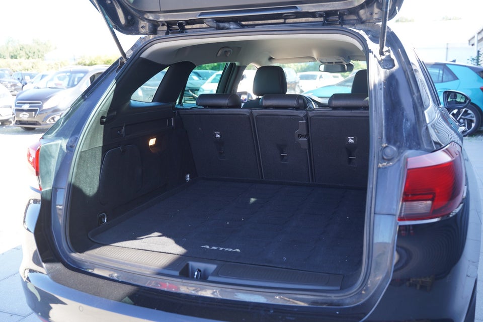 Opel Astra 1,5 D 105 Elegance Sports Tourer 5d