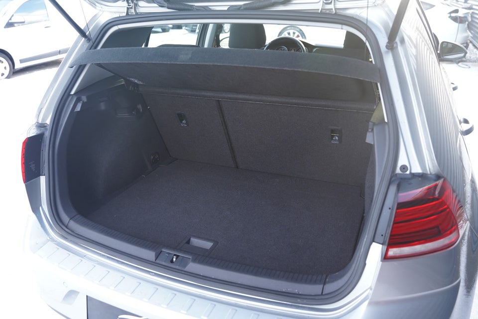 VW Golf VII 1,0 TSi 85 Trendline 5d