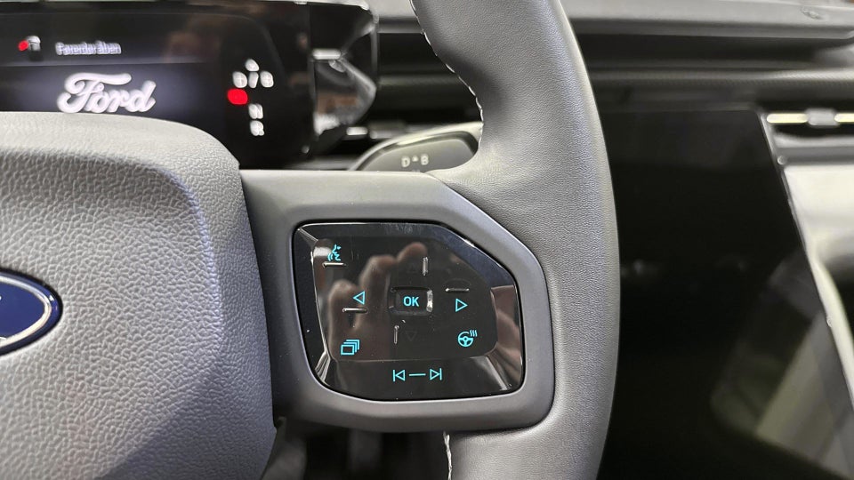 Ford Capri 82 Premium Extended Range 5d