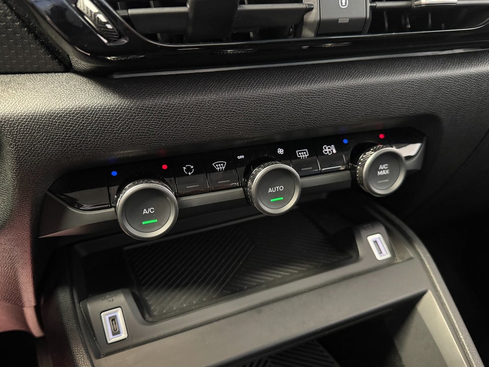 Citroën ë-C4 X 54 Plus 4d