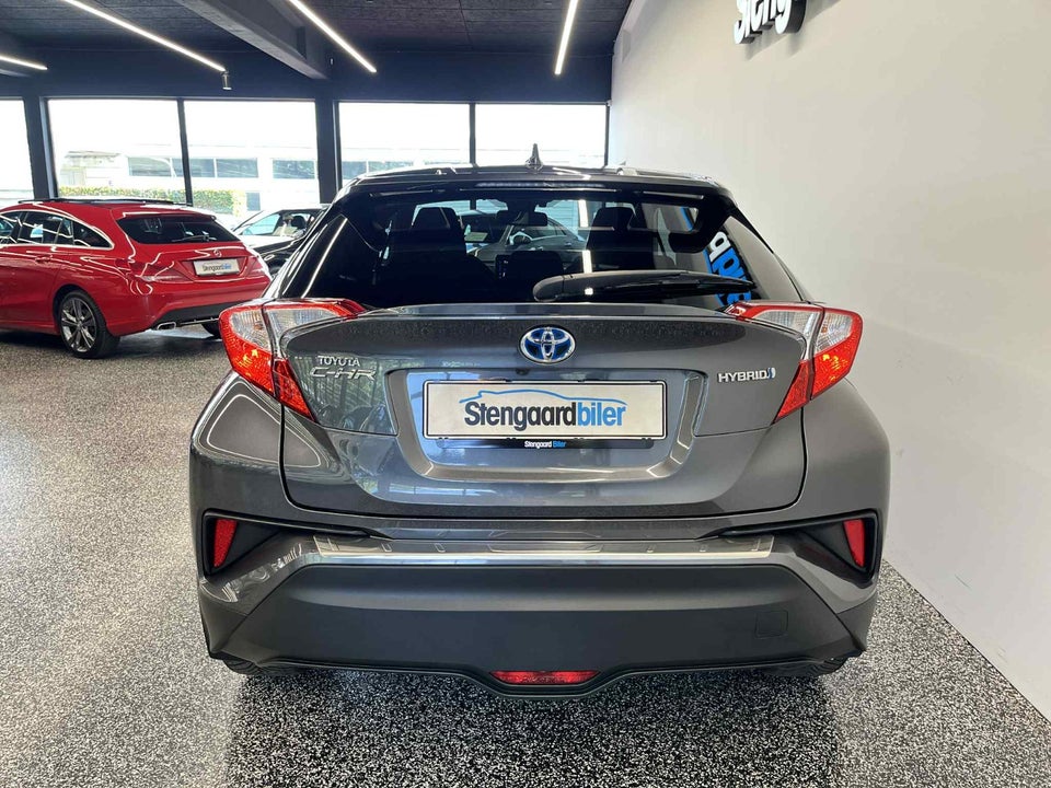 Toyota C-HR 1,8 Hybrid C-HIC CVT 5d