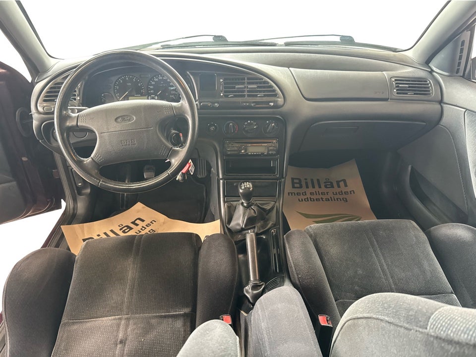 Ford Mondeo 2,5 V6 5d