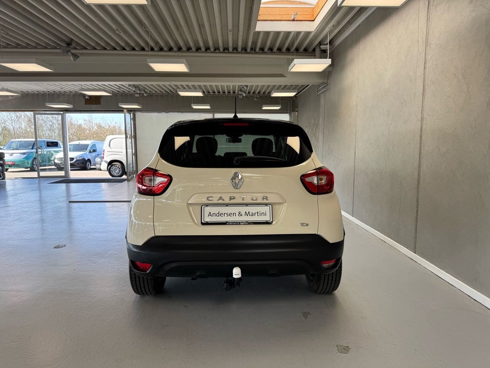Renault Captur 0,9 TCe 90 Expression Navi Style 5d