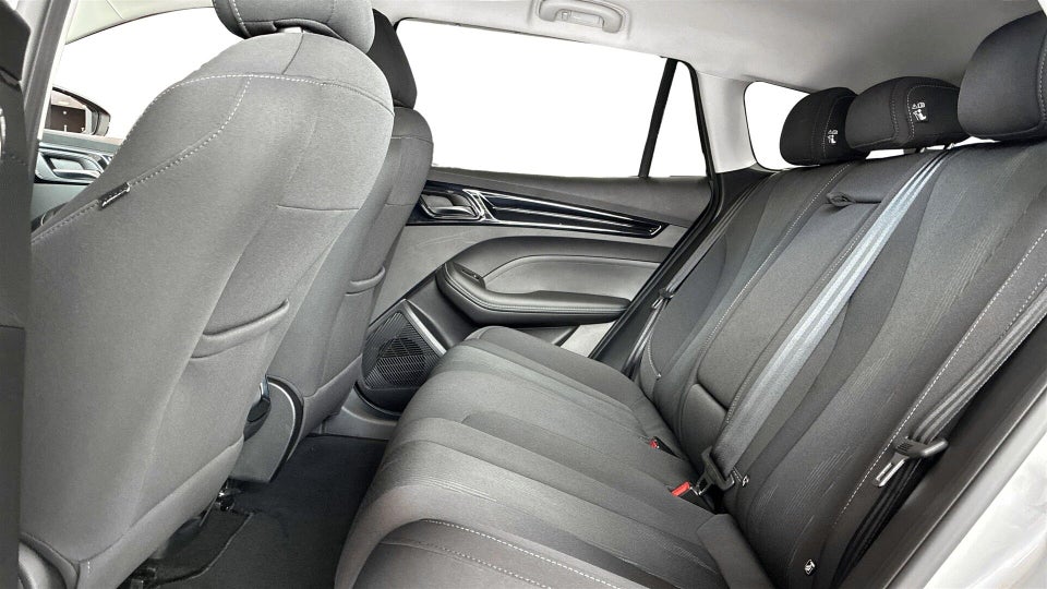 MG MG5 61 Comfort 5d