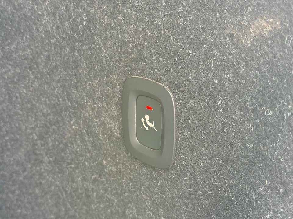 Volvo XC40 ReCharge Extended Range Ultimate 5d