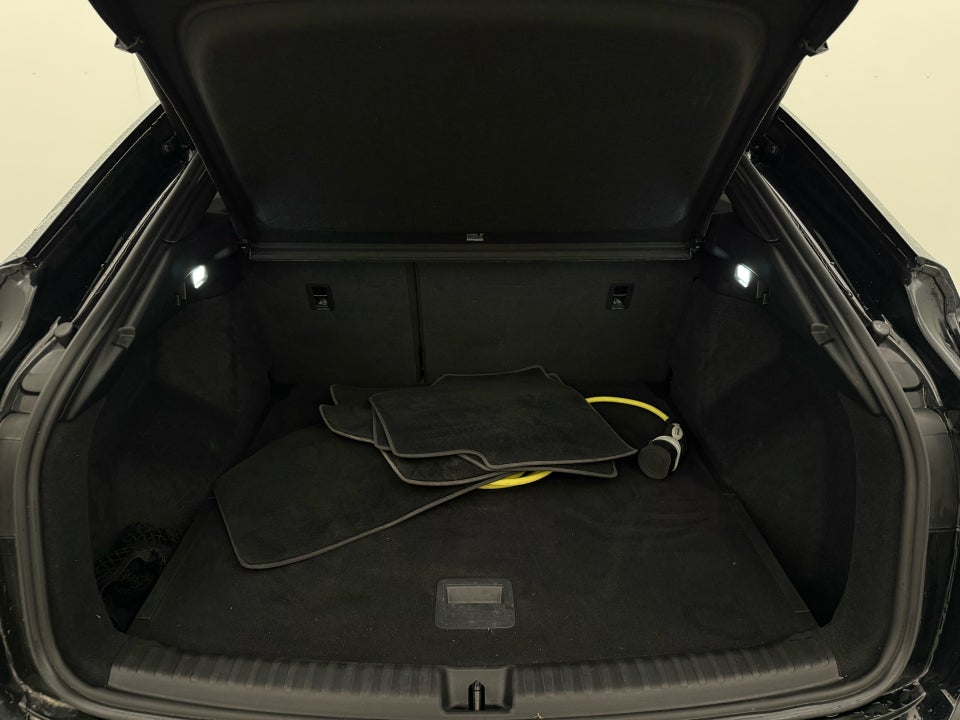 Audi Q4 e-tron 40 S-line Sportback 5d