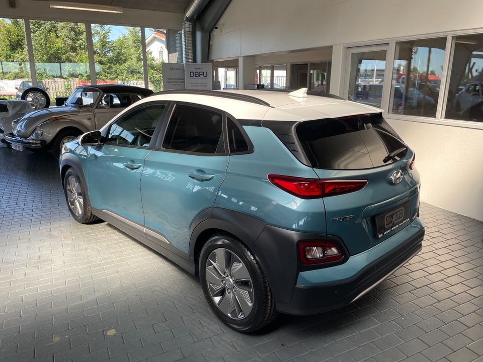 Hyundai Kona 64 EV Premium 5d