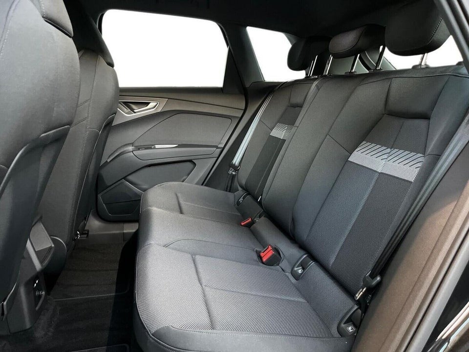 Audi Q4 e-tron 45 Progress 5d