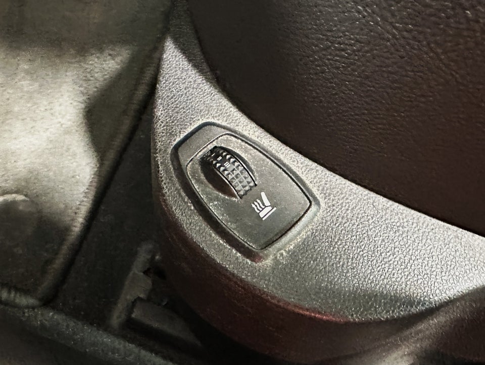 Renault Laguna III 2,0 Authentique Sport Tourer 5d