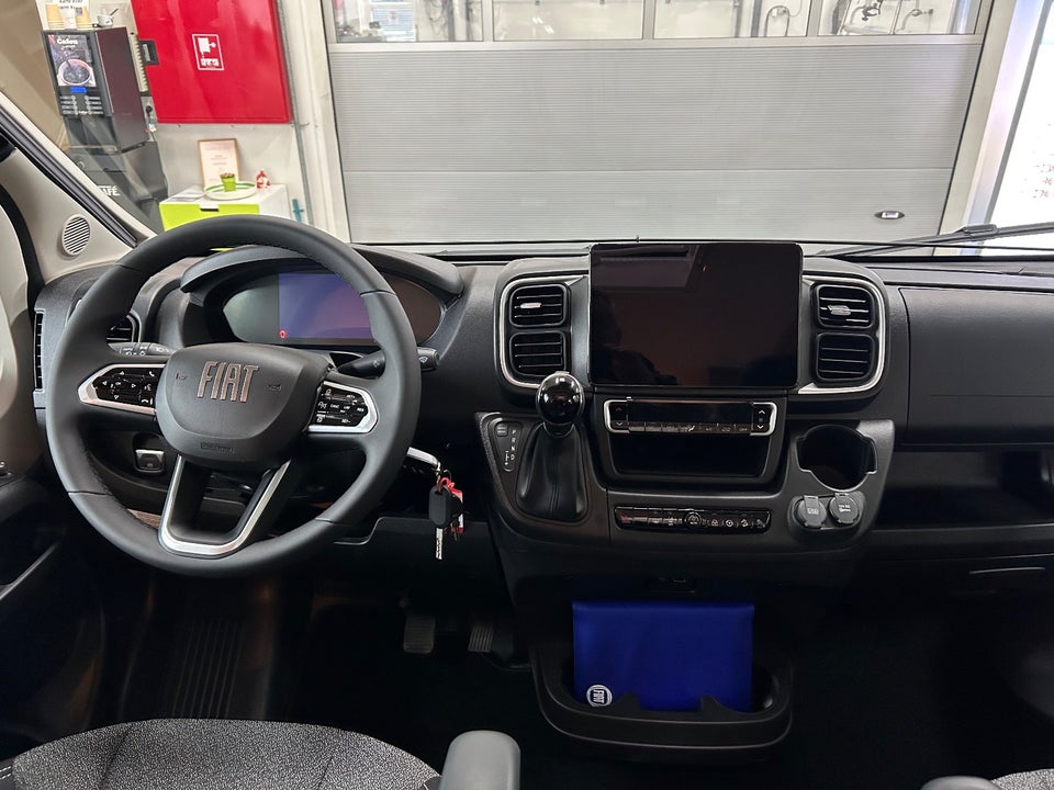 Carado CV640 PRO+ 2,3 JTD 140 aut. 3d