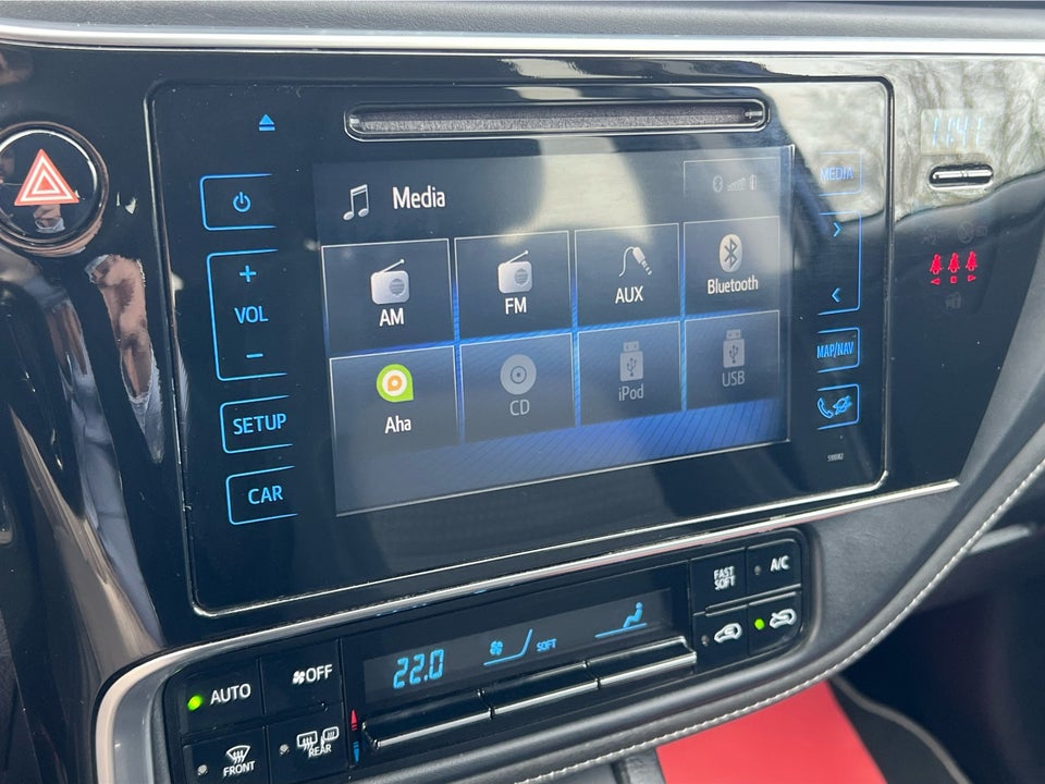 Toyota Auris 1,8 Hybrid H2 Selected Touring Sports CVT 5d