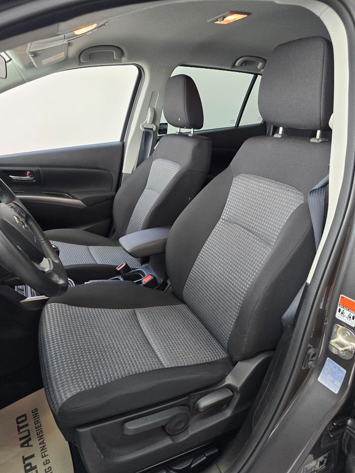 Suzuki S-Cross 1,4 mHybrid Active 5d