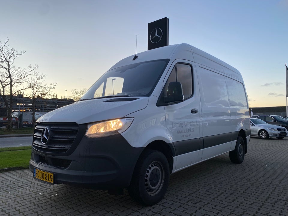 Mercedes Sprinter 317 2,0 CDi A2 Kassevogn aut. RWD