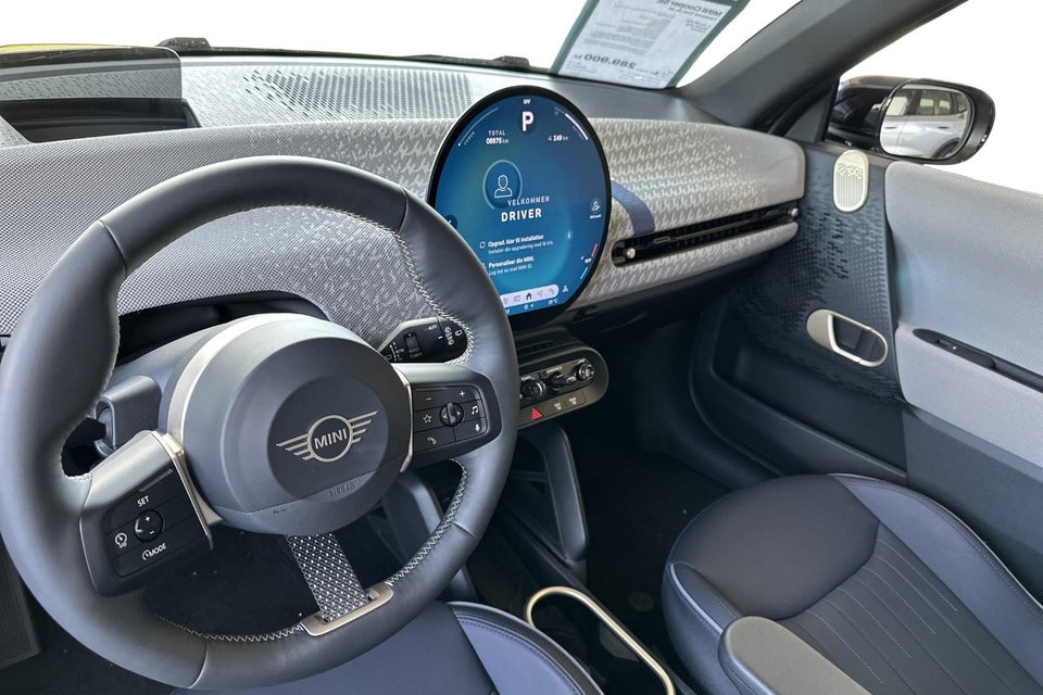 MINI Cooper SE Favoured Trim XL 3d