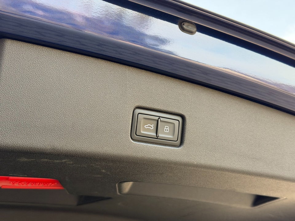 Audi Q4 e-tron 40 Advanced 5d