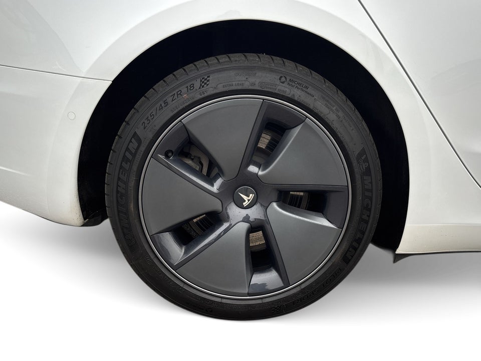 Tesla Model 3 Long Range AWD 4d