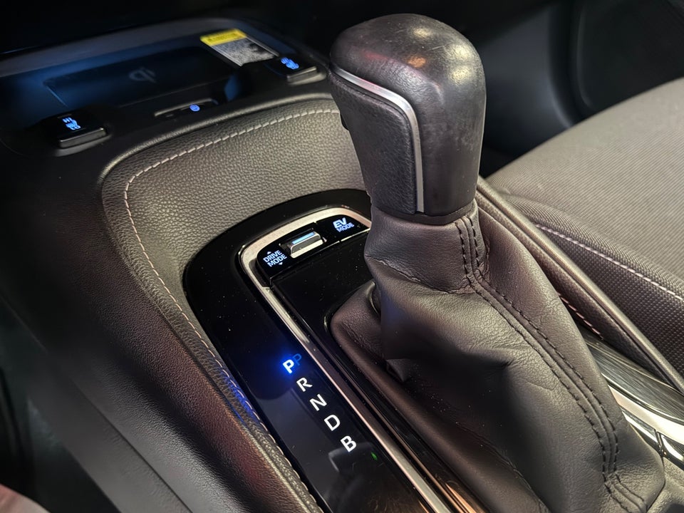 Toyota Corolla 1,8 Hybrid H3 Premium Touring Sports MDS 5d