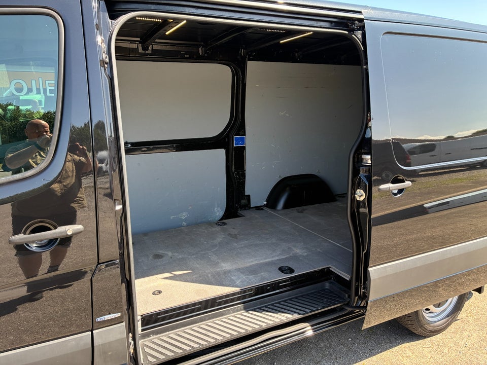 Mercedes Sprinter 319 3,0 CDi R2 Kassevogn aut. 6d
