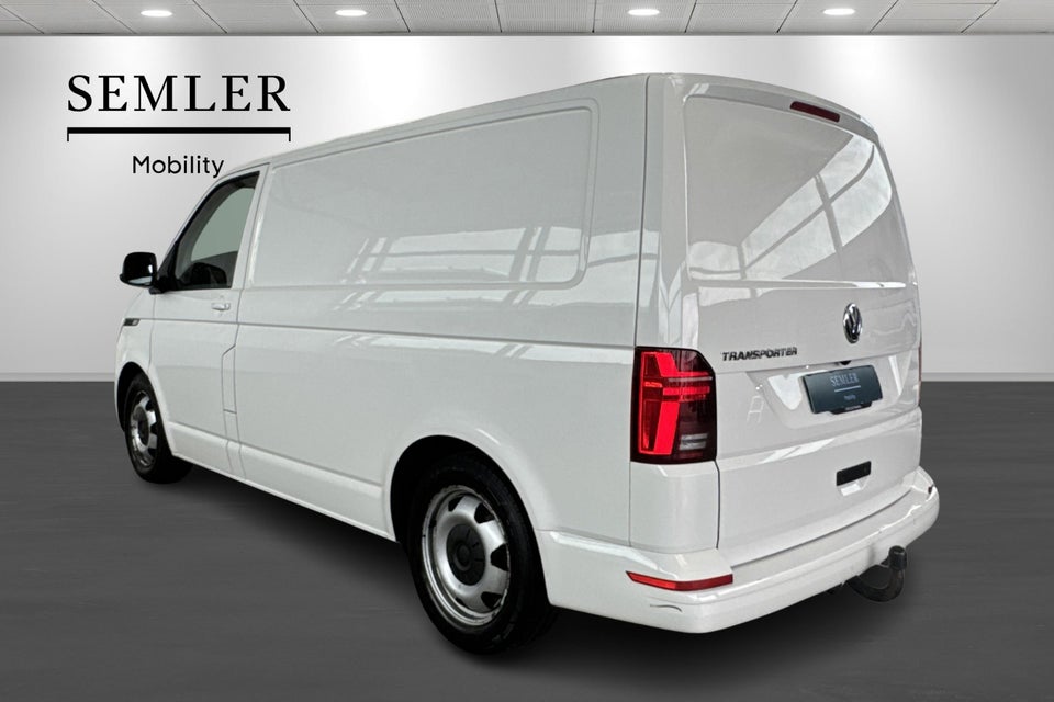 VW Transporter 2,0 TDi 199 Kassevogn DSG kort