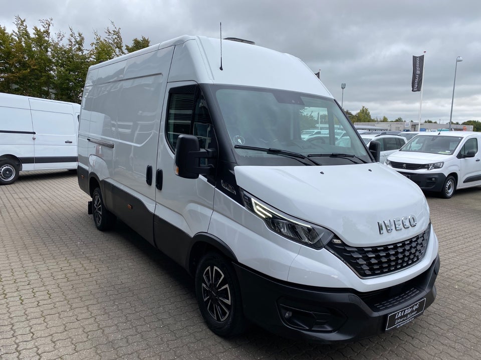 Iveco Daily 3,0 35S18 12m³ Van AG8