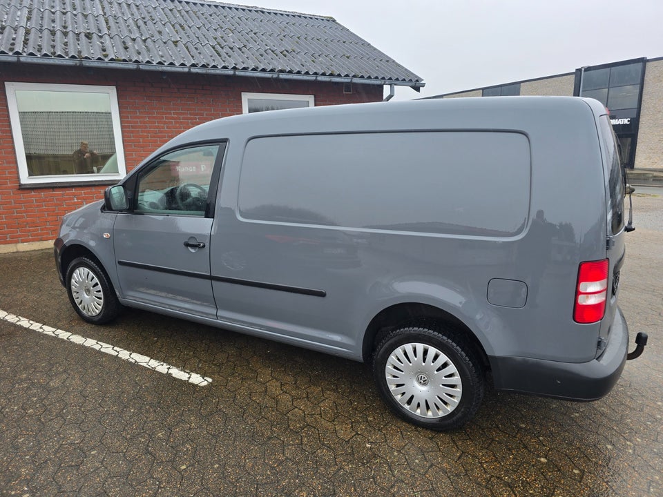 VW Caddy Maxi 1,6 TDi 102 BMT Van 4d
