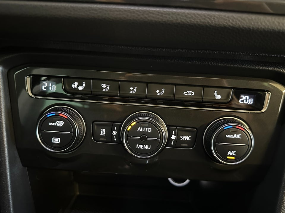 VW Tiguan 2,0 TDi 190 R-line DSG 4Motion 5d