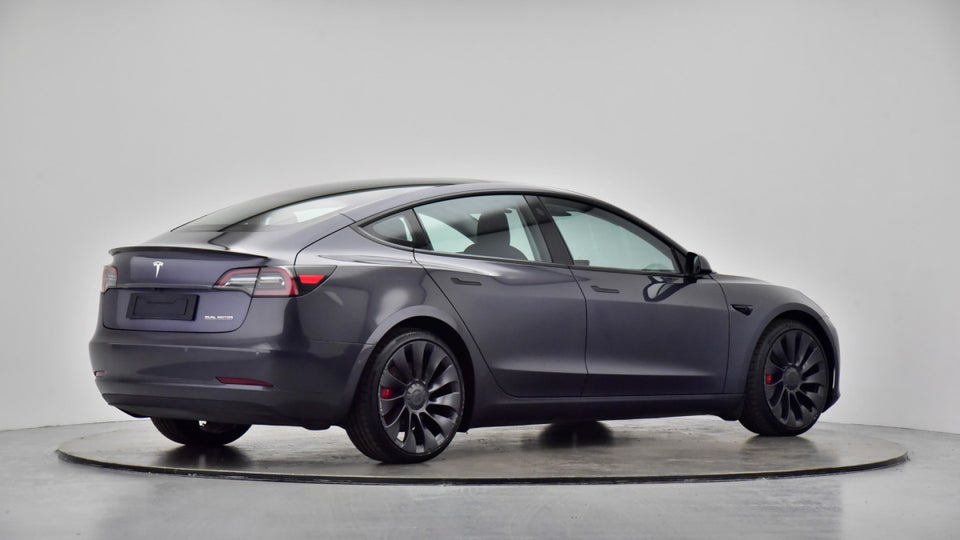 Tesla Model 3 Performance AWD 4d