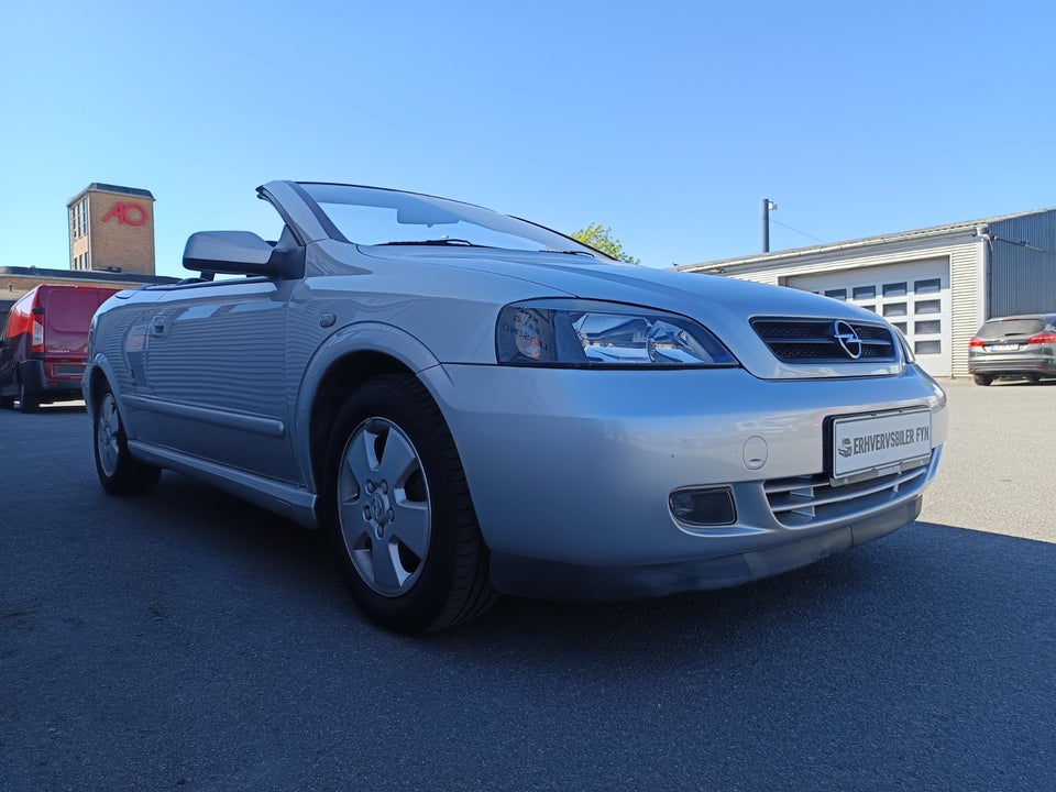 Opel Astra 1,8 16V Bertone Cabriolet 2d