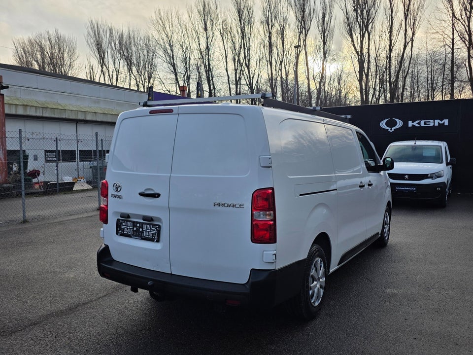 Toyota ProAce 2,0 D 120 Long Comfort 5d