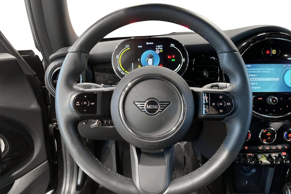 MINI Cooper SE Classic Trim 3d