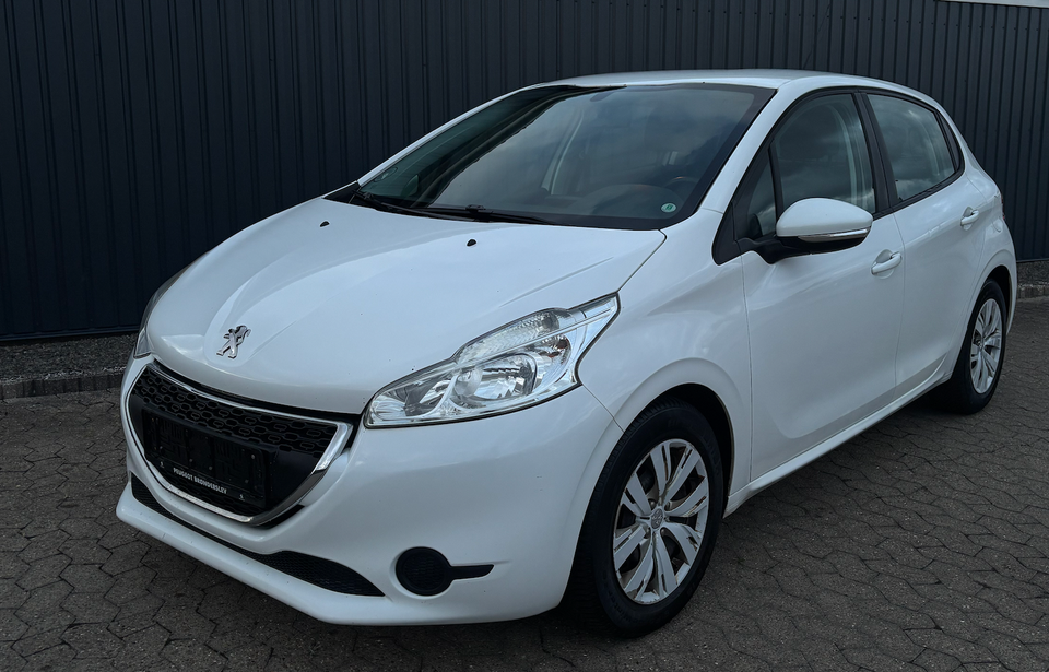 Peugeot 208 1,2 VTi Active 5d