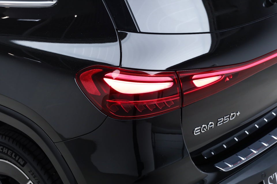 Mercedes EQA250+ AMG Premium 5d