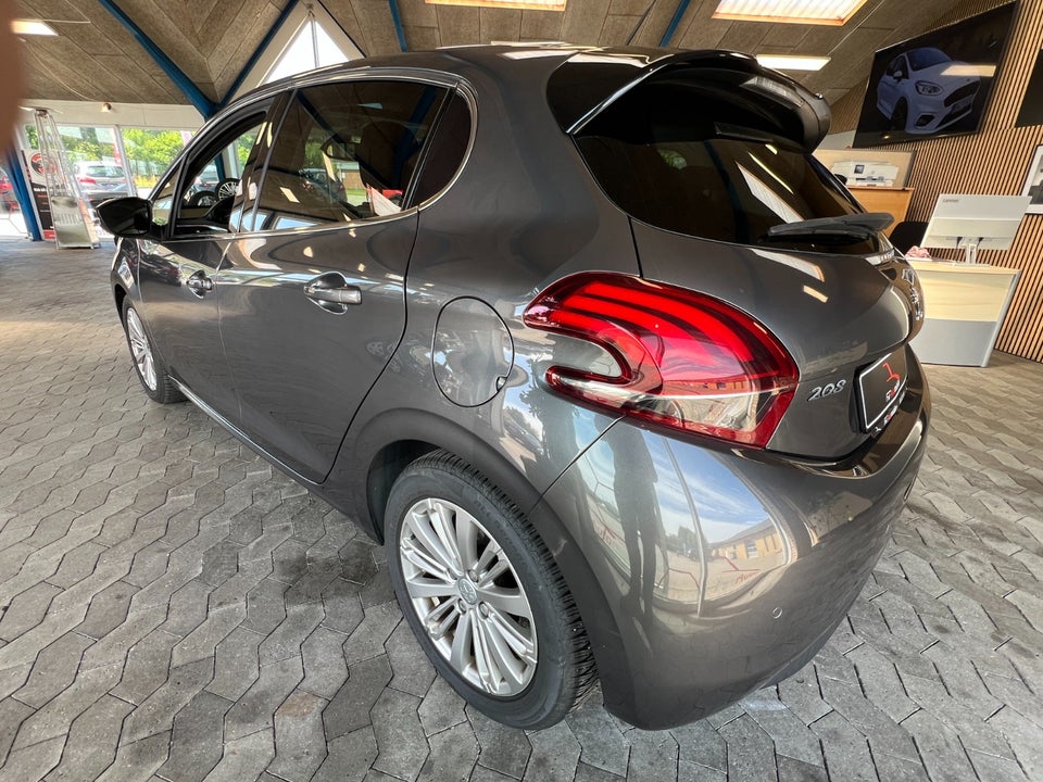 Peugeot 208 1,5 BlueHDi 100 Infinity Sky 5d