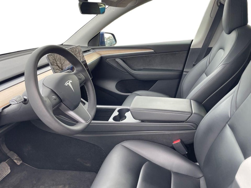 Tesla Model Y Long Range AWD 5d