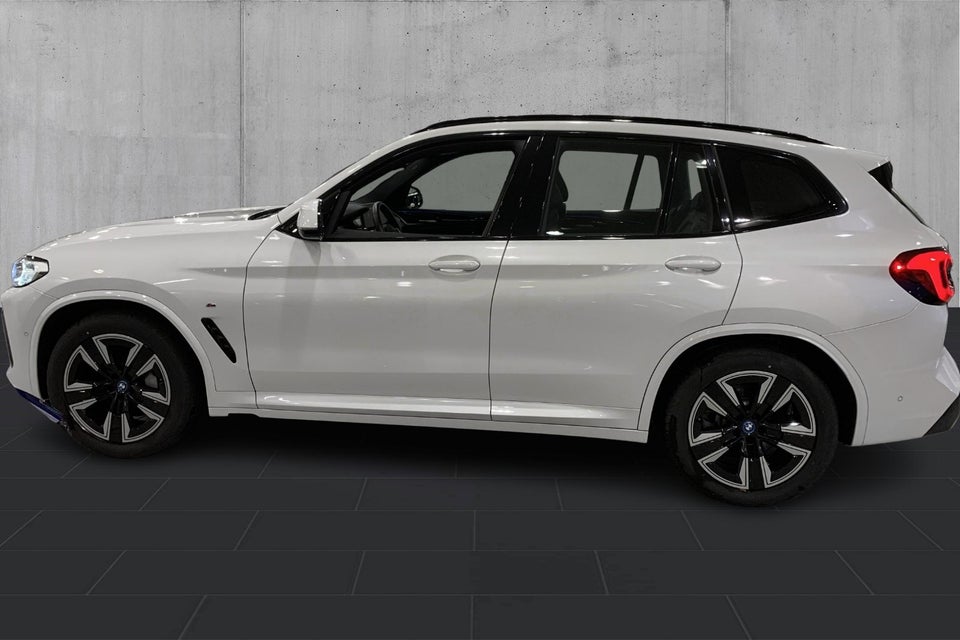 BMW iX3 Charged M-Sport 5d