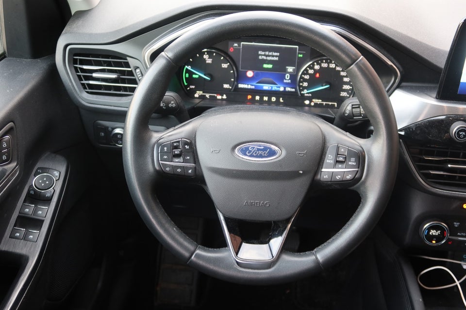 Ford Kuga 2,5 PHEV Titanium CVT 5d