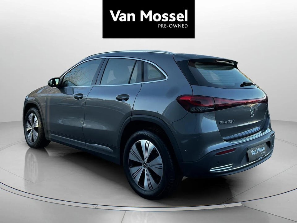 Mercedes EQA250 Progressive 5d