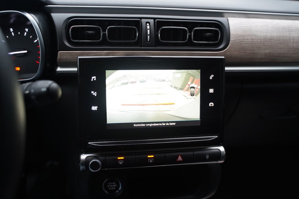 Citroën C3 1,2 PureTech 83 Shine Sport 5d