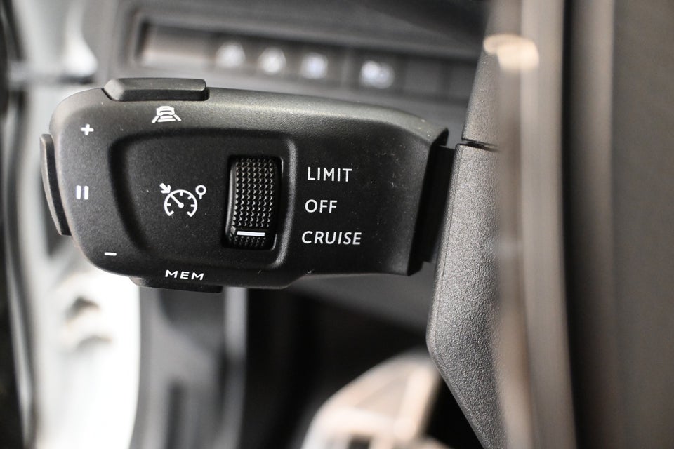 Peugeot 3008 1,6 Hybrid First GT EAT8 5d