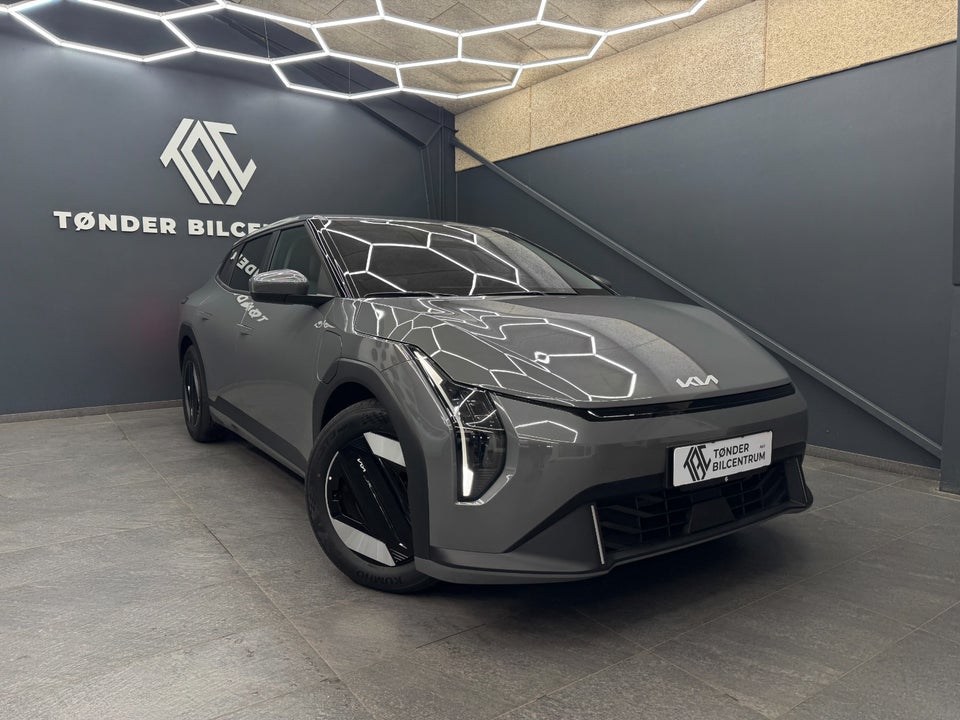Kia EV4 81 Long Range Upgrade Fastback 4d