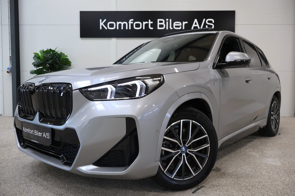 BMW iX1 xDrive30 Charged M-Sport 5d
