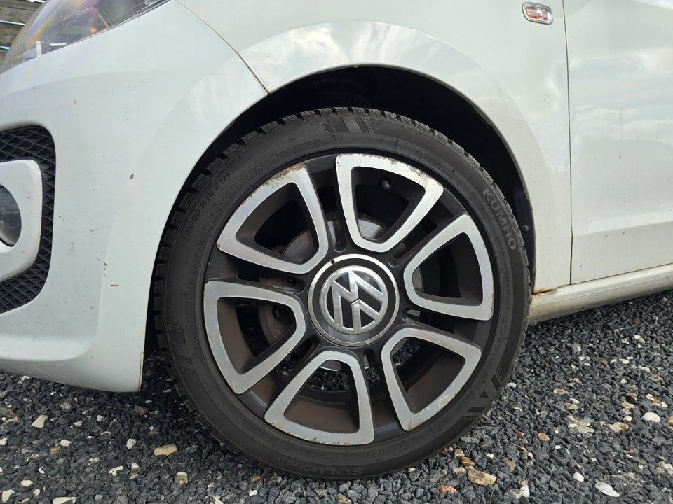 VW Up! 1,0 75 High Up! BMT 5d