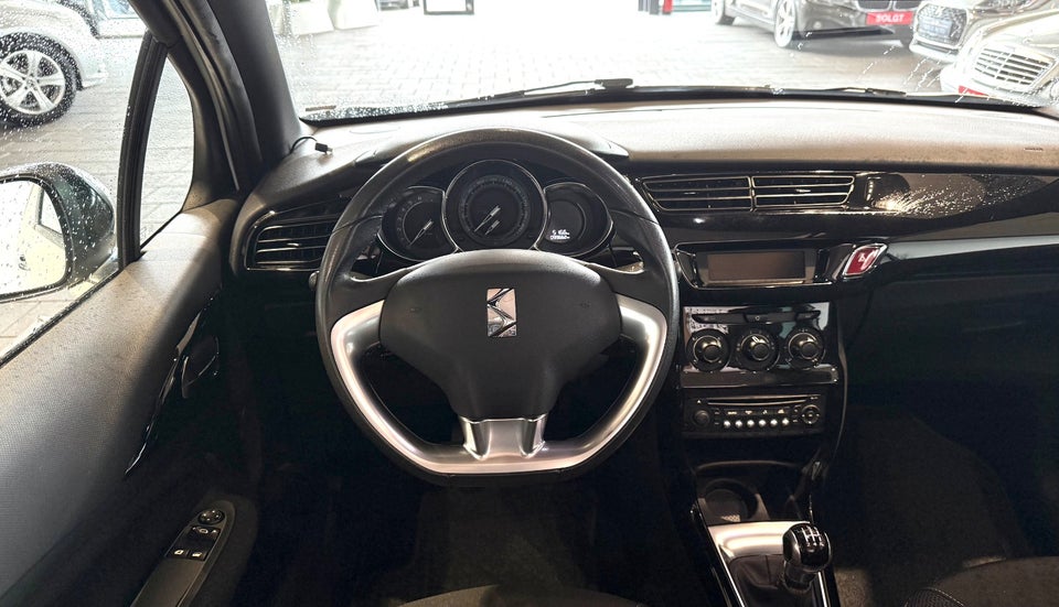 Citroën DS3 1,2 PureTech 82 Design Cabrio 2d