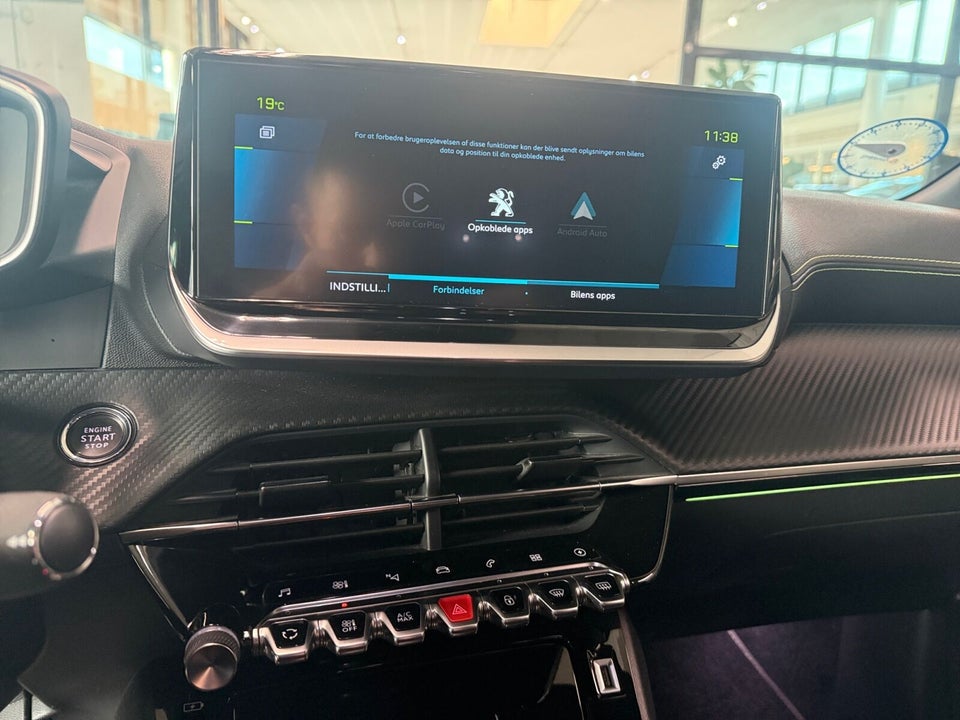 Peugeot e-208 50 GT Pack 5d