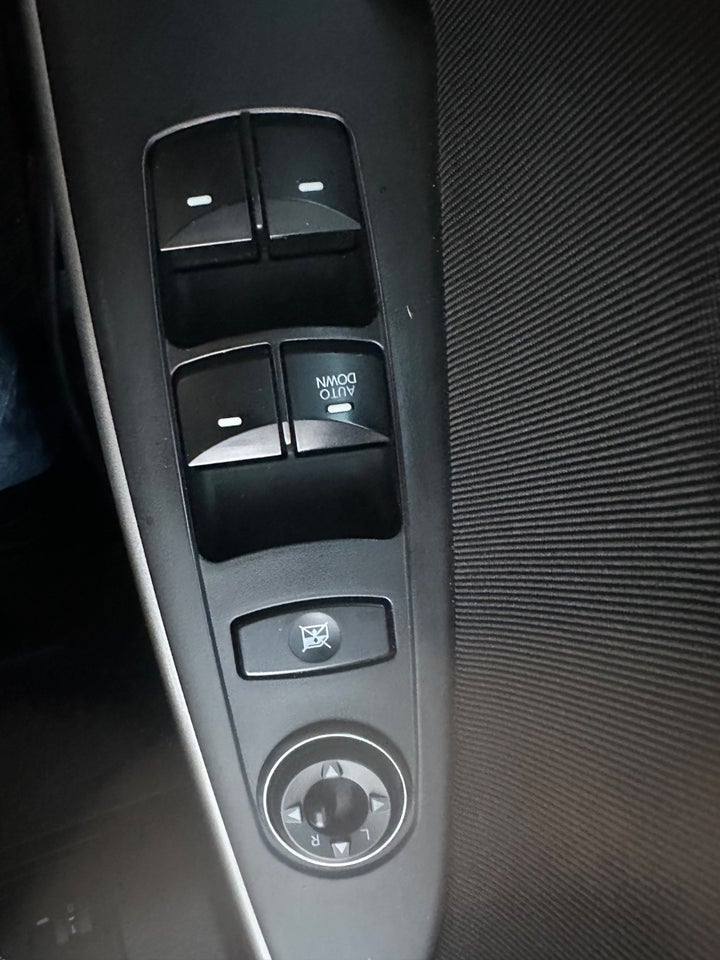 Hyundai i30 1,6 CRDi 110 Comfort CW Eco 5d