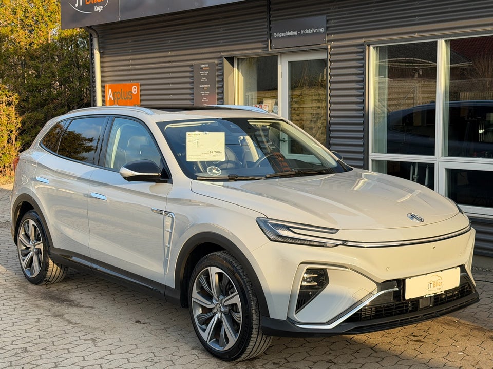 MG Marvel R Luxury 5d