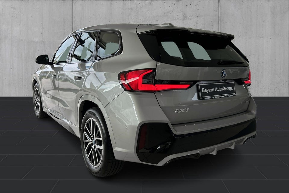 BMW iX1 eDrive20 M-Sport 5d